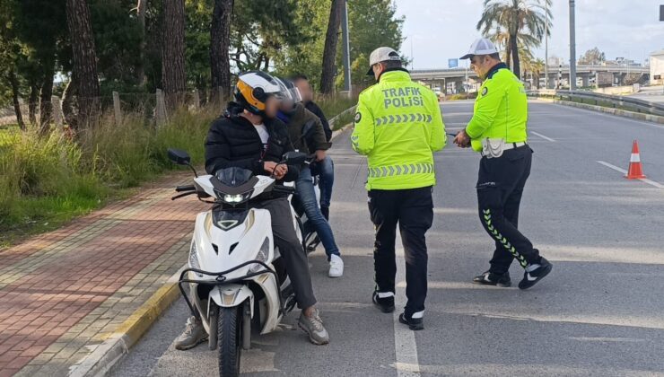 Antalya’da 74 ekip, 163 personelle motosiklet uygulaması