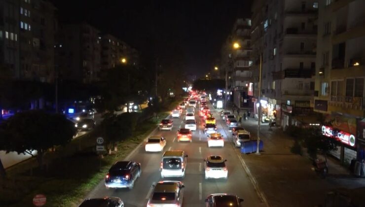 Antalya’da motosikletli polis timi ile otomobil çarpıştı: 1 polis yaralandı