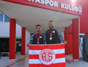 Antalyaspor’dan, Türkiye Kick Boks Şampiyonası’nda 1 altın, 1 bronz madalya