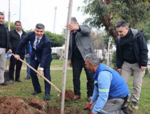 Başkan Vekili Şener, belediye çalışmalarını yerinde inceledi