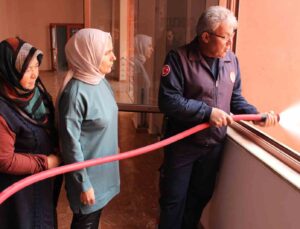 Büyükşehir personeline yangın eğitimi