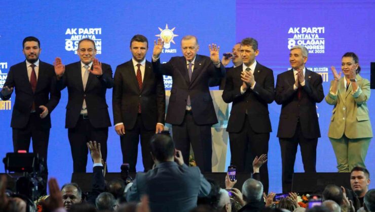 Cumhurbaşkanı Erdoğan: “Sayın Özel oturduğu koltuğun hakkını hala veremedi”