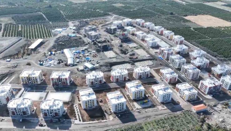 Erzin’de deprem konutları yükseliyor