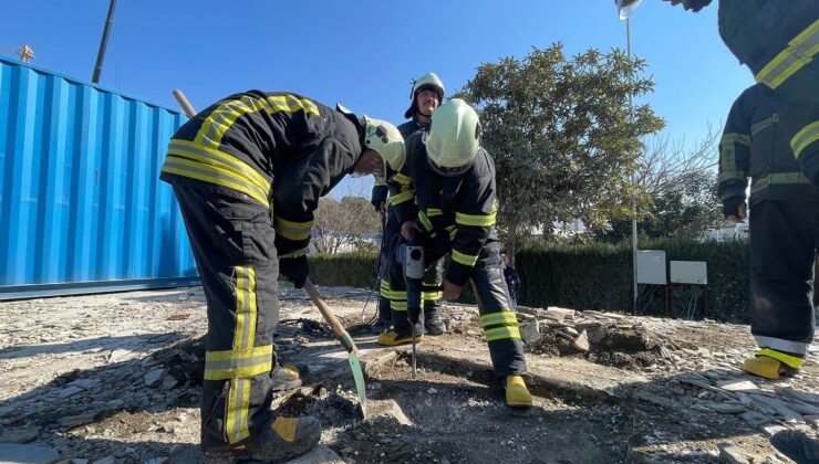Hatay’da itfaiye personeline arama kurtarma eğitimi verildi