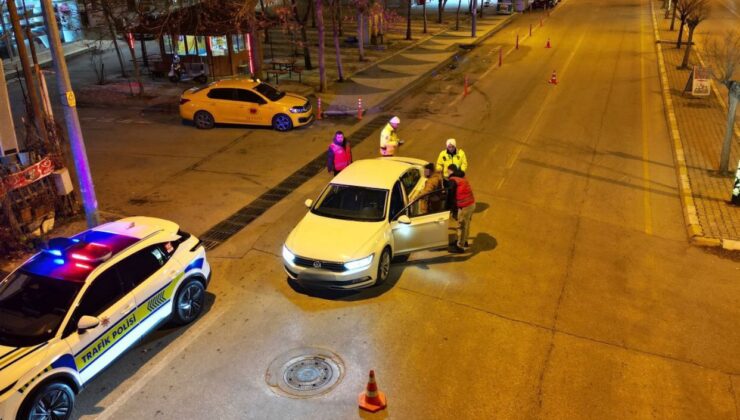 Isparta’da trafik ve asayiş denetiminde 7 araç trafikten men edildi