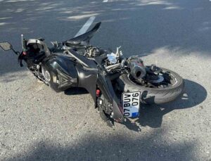 Kamyonetle çarpışan 17 yaşındaki motosiklet sürücüsü genç hayatını kaybetti