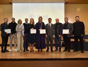 Kepez’de müziğin evrensel dili engelleri kaldırdı