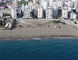 Mersin’de deniz ve kumsal satışa çıkarıldı