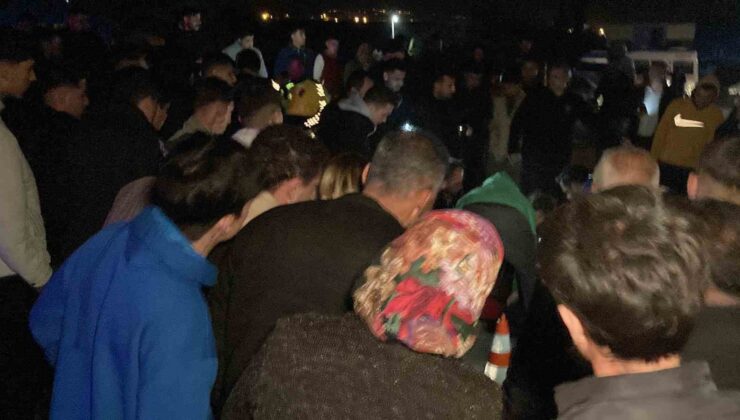 Motosikletli gencin feci ölümü: Herkes cenazenin kaldırılmasını izledi