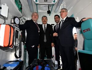 Osmaniye İl Sağlık Müdürlüğü araç filosuna 8 yeni araç ekledi