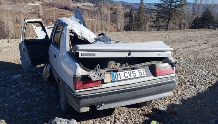 Otomobil şarampole yuvarlandı, sürücü ağır yaralandı