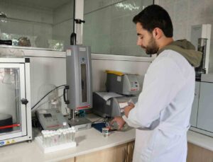 Pet şişelerde satılan sahte içki tehlike saçıyor