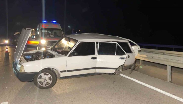 Tır ile otomobil çarpıştı: 3 yaralı