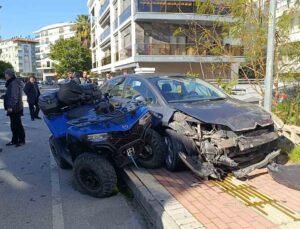 16 yaşındaki sürücünün kullandığı ATV otomobille çarpıştı: 2 yaralı