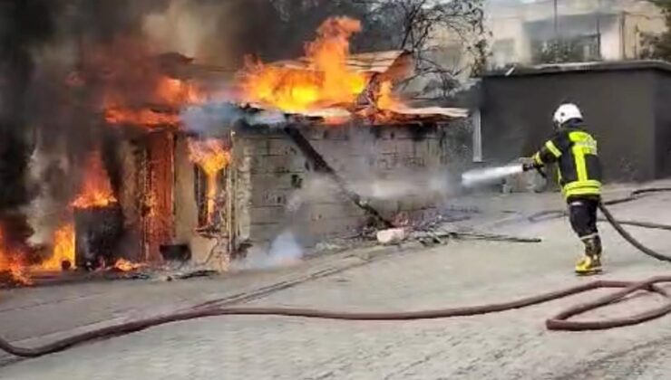 6 kişilik ailenin yaşadığı ev alev alev yandı