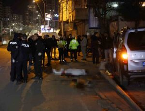 Adana’da aracın arkadan çarptığı elektrikli bisikletin sürücüsü öldü