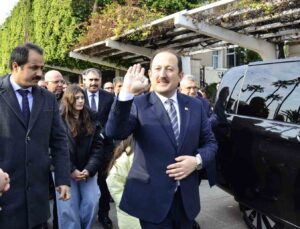 AFAD Başkanlığına atanan Vali Pehlivan alkışlarla uğurlandı