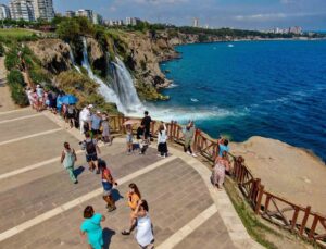 Antalya, yabancılara konut satışında ikinci sırada