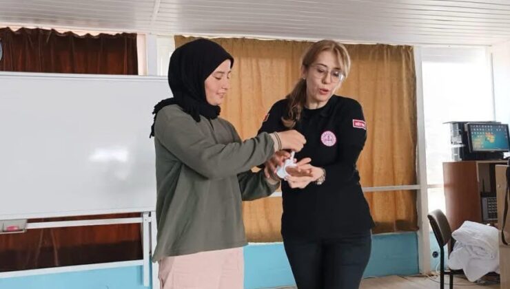Bozyazı’da öğrencilere ilk yardım eğitimi verildi