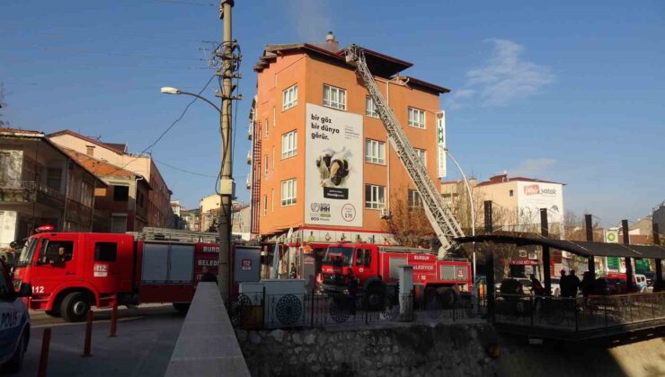 Burdur’da binadaki baca yangını söndürüldü
