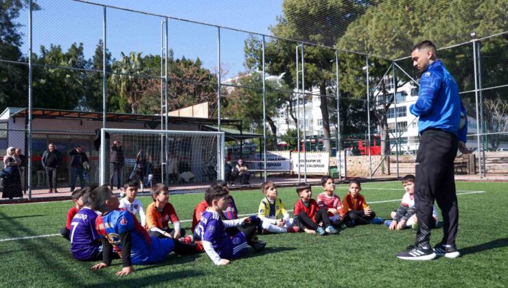 Büyükşehir’in Futbol Akademisi’nde bin 600 çocuk eğitim aldı
