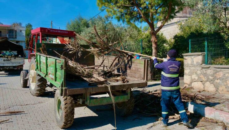 Ceyhan Belediyesi Kurtkulağı Mahallesi’ne çıkartma yaptı
