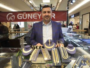 Değerini arttırmaya devam eden altın, 14 Şubat’ın da vazgeçilmez hediyesi oluyor