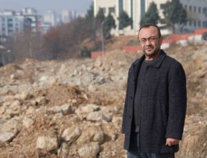 Depremde eşi ve iki kızını kaybeden imamın yürek yakan hikayesi