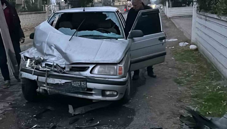 Dörtyol’da iki otomobil çarpıştı: 9 yaralı