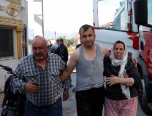 Elektrikli ısıtıcıdan çıkan yangında anne-babasını son anda dışarı çıkardı