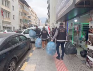İskenderun’da öğrencilere sigara satanlara operasyon: 240 bin lira ceza
