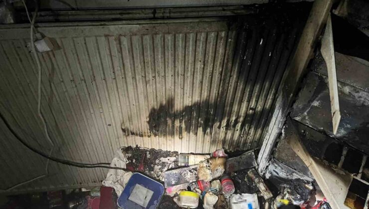 Isparta’da iş yerinde çıkan yangın itfaiye ekiplerince söndürüldü
