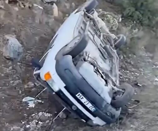 Isparta’da kontrolden çıkan araç takla attı: 2 yaralı