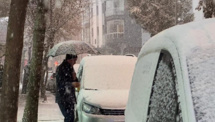 Isparta’da yoğun kar yağışı başladı, kartpostallık manzaralar ortaya çıktı