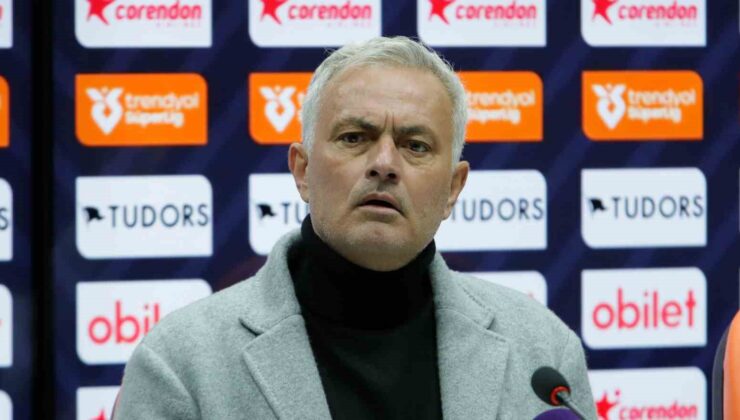 Jose Mourinho: “Bir oyuncu sakatlandığı zaman, başka bir oyuncuya oynama kapısı açılır”