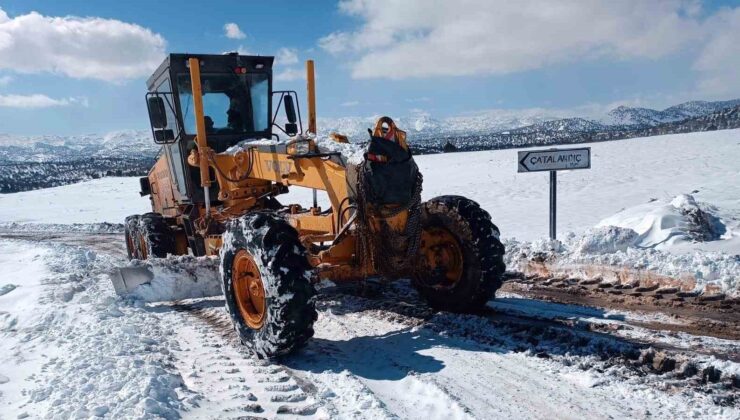 Kahramanmaraş’ta karla mücadele