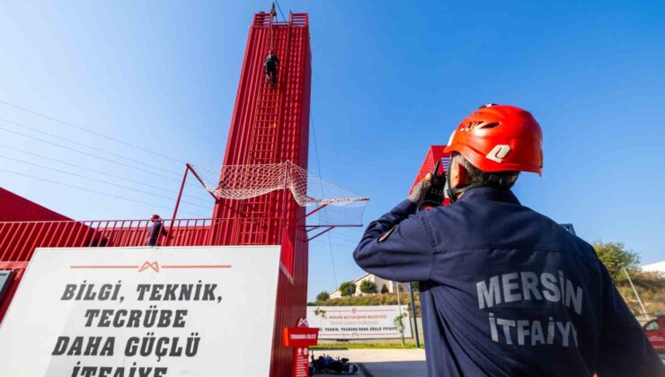 Mersin İtfaiyesi yangın ve kurtarma tatbikatı yaptı