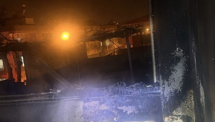 Mersin Tarsus’ta ev yangını