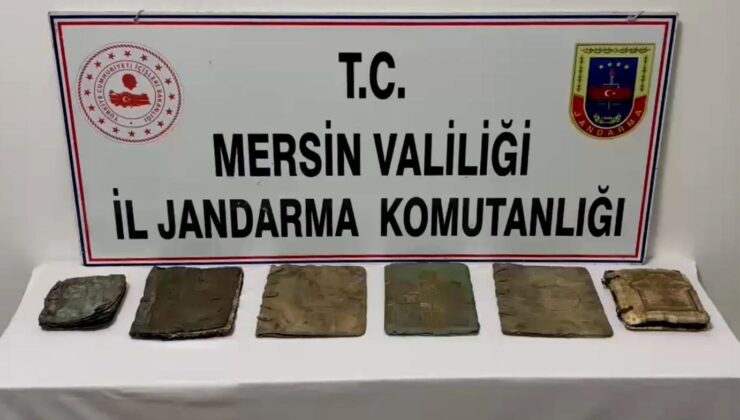 Mersin’de 6 adet tarihi el yazması kitap ele geçirildi: 3 gözaltı