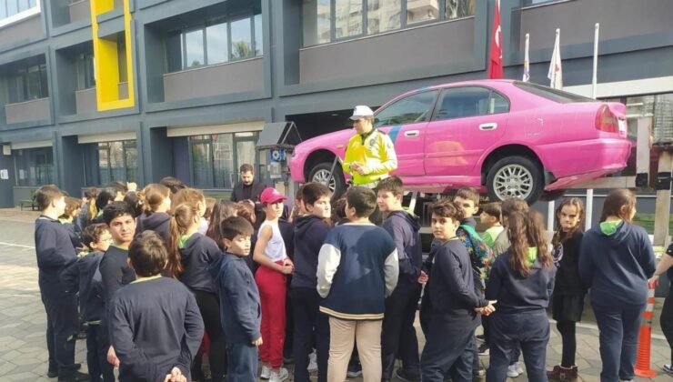 Mersin’de öğrencilere trafik güvenliği eğitimi verildi