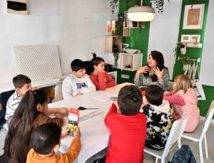 Muratpaşa Belediyesi’nin felsefe atölyesinde çocuklar hayallerini keşfetti