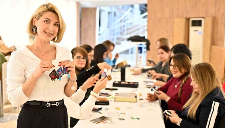 Muratpaşa’nın nakış eğitimiyle kadınlar el becerilerini geliştirdi