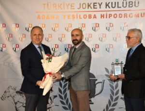 Osmaniye Belediye Başkanlığı Koşusu’nu ‘Silent Lightning’ kazandı