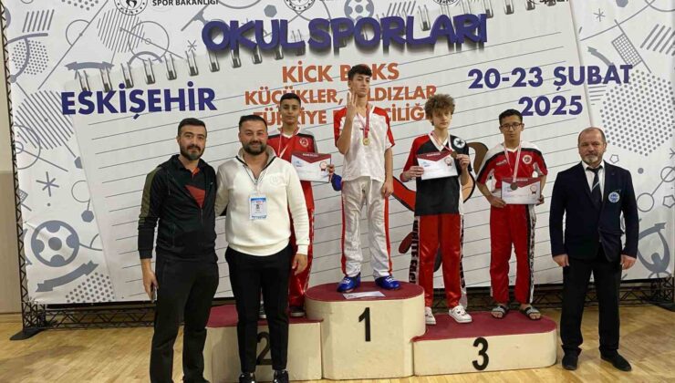 Osmaniyeli kick boksçulardan, Türkiye Şampiyonası’nda başarı