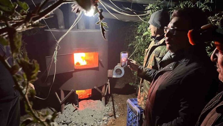 Serik Kaymakamı Şahin zirai don nöbeti tutan çiftçilerle sabahladı