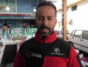 Yakaladığı 100 kiloluk kılıç balığını 40 bin TL’ye sattı