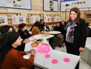 Adana’da kadınlar sabun yaparak deneyim yaşadı