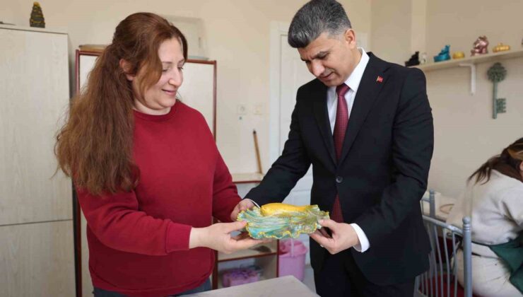 Akdeniz Belediyesinin Kültür ve Sanat Kurslarına yoğun ilgi