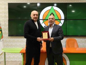 Alanyaspor’da Sami Uğurlu dönemi sona erdi