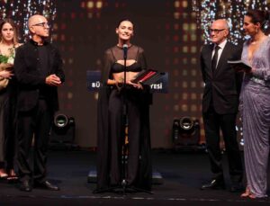 Altın Portakal’da Onursal Nişan alan Saadet Işıl Aksoy ‘Confidente’ filmi ile Berlin’de